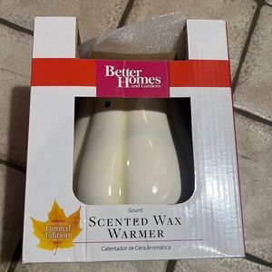 Brand new never used in packaging gourd better homes scented wax warmer